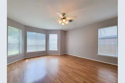 9410 Barretts Glen Court, Houston, TX 77065 - Photo 19