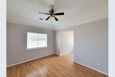 9410 Barretts Glen Court, Houston, TX 77065 - Photo 35