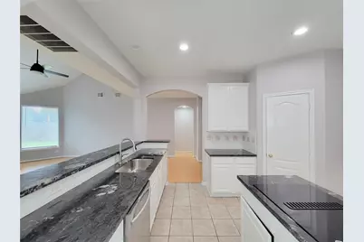 9410 Barretts Glen Court, Houston, TX 77065 - Photo 9