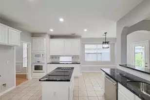 9410 Barretts Glen Ct, Houston, TX 77065 - Photo 11
