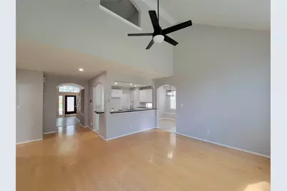 9410 Barretts Glen Court, Houston, TX 77065 - Photo 15