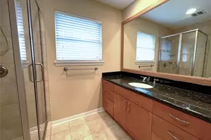 1834 Locksford St, Houston, TX 77008 - Photo 9