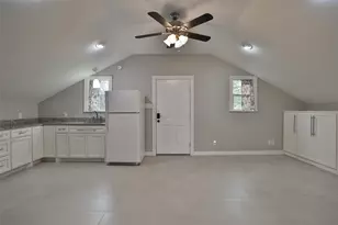 423 W 32nd St, Houston, TX 77018 - Photo 37