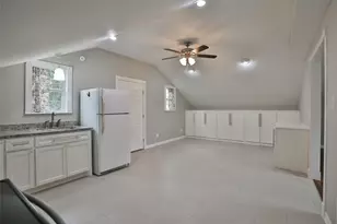 423 W 32nd St, Houston, TX 77018 - Photo 39