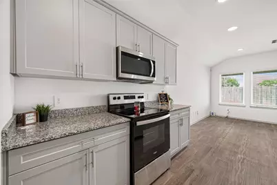 1143 Buffalograss Trail, Sealy, TX 77474 - Photo 19