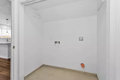 10610 Chapel Hill Drive, Houston, TX 77099 - Photo 21