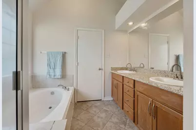 3902 Bridgeberry Court, College Station, TX 77845 - Photo 15