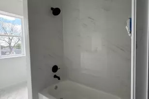 4607 Clover St, Houston, TX 77051 - Photo 11