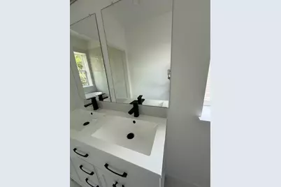 4607 Clover Street, Houston, TX 77051 - Photo 9