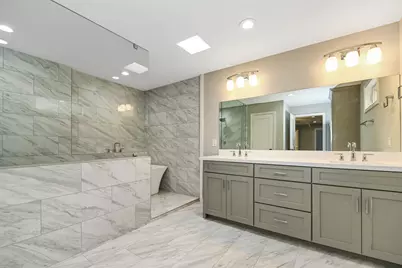 10 Woodstone Street, Houston, TX 77024 - Photo 31