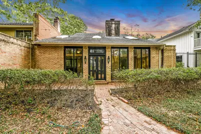 10 Woodstone Street, Houston, TX 77024 - Photo 47