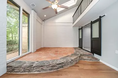 10 Woodstone Street, Houston, TX 77024 - Photo 27