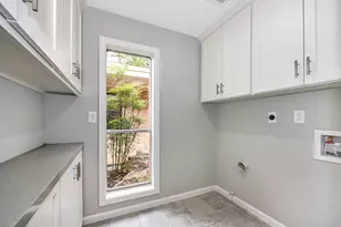 10 Woodstone St, Houston, TX 77024 - Photo 17