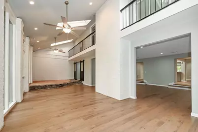 10 Woodstone Street, Houston, TX 77024 - Photo 25