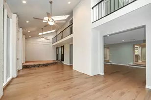 10 Woodstone St, Houston, TX 77024 - Photo 25