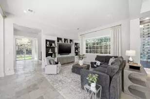 2615 Yupon St, Houston, TX 77006 - Photo 13