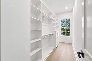 1107 E 24th St, Houston, TX 77009 - Photo 15
