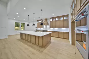 352 Louvenia Ct, Pinehurst, TX 77362 - Photo 11
