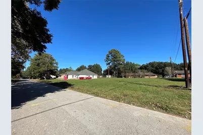 220 Pine Street, Prairie View, TX 77445 - Photo 3