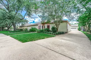 12302 Piping Rock Dr, Houston, TX 77077 - Photo 3