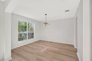 7235 Glacier Creek Dr, Houston, TX 77083 - Photo 9