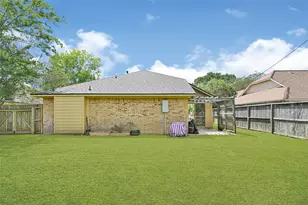 34 Alexander Ct, Angleton, TX 77515 - Photo 21
