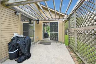 34 Alexander Ct, Angleton, TX 77515 - Photo 19