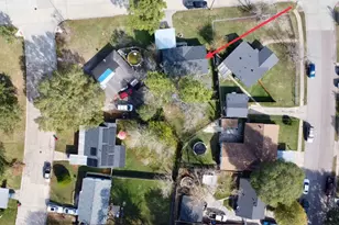 603 Briarwood Dr, Baytown, TX 77520 - Photo 9