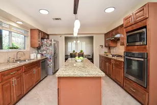 12506 Ella Lee Ln, Houston, TX 77077 - Photo 11
