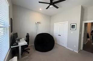 6722 Parker Grv Ln, Houston, TX 77076 - Photo 11