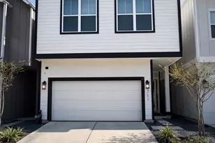 6722 Parker Grv Ln, Houston, TX 77076 - Photo 1