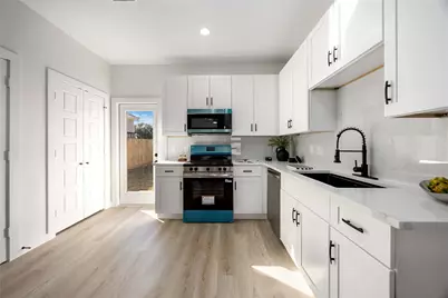 7215 Sandra Street #A-B, Houston, TX 77028 - Photo 13