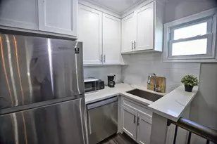4016 Las Palmas St, Galveston, TX 77554 - Photo 17