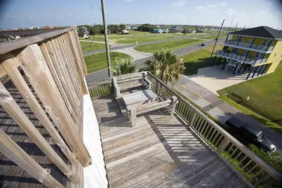4016 Las Palmas Street, Galveston, TX 77554 - Photo 13
