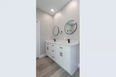 765 Enterprise E Street, Houston, TX 77088 - Photo 15