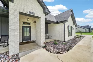 10104 Crown Pt, Iola, TX 77861 - Photo 5