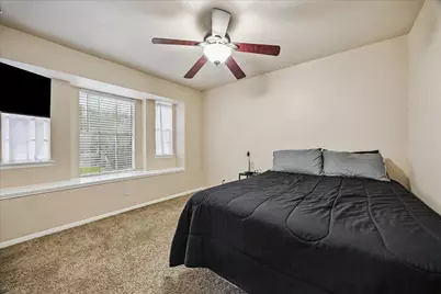 2915 Tower Bridge Court, Pearland, TX 77581 - Photo 9