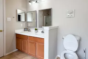 2414 Lakecrest Village Ct, Katy, TX 77493 - Photo 9