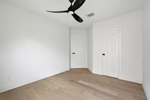 4634 Brazos Bend Dr, Missouri City, TX 77459 - Photo 33