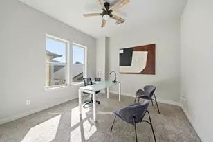 1360 W 25th St, Houston, TX 77008 - Photo 21