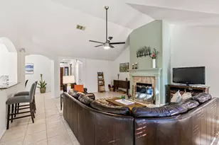 155 W Drifting Shadows Circle, The Woodlands, TX 77385 - Photo 7