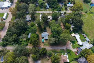 411 Sherwood St, Cleveland, TX 77327 - Photo 33