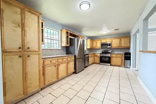 5503 Bertellis Ln, Houston, TX 77091 - Photo 13