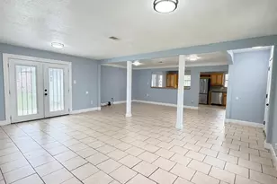 5503 Bertellis Ln, Houston, TX 77091 - Photo 15