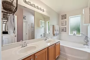1011 Red River, League City, TX 77573 - Photo 15
