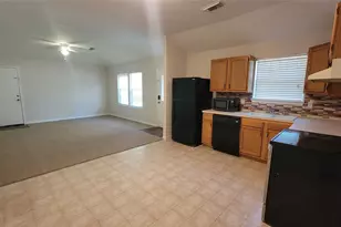 10420 Royal Tricia Dr, Conroe, TX 77303 - Photo 3