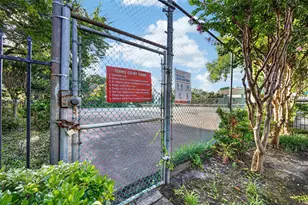 10053 Westpark Dr, Houston, TX 77042 - Photo 29