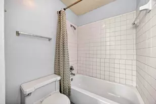 10053 Westpark Dr, Houston, TX 77042 - Photo 19