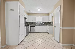 4202 Townes Forest, Friendswood, TX 77546 - Photo 3