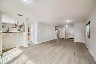 26872 Kings Park Hollow Dr, Kingwood, TX 77339 - Photo 5